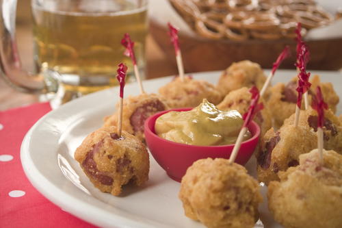 Pretzels, cachorro quente, cerveja. Tudo que tem de mais tradicional num ballpark, para acompanhar esse jogo 3 de Dodgers vs Rays.